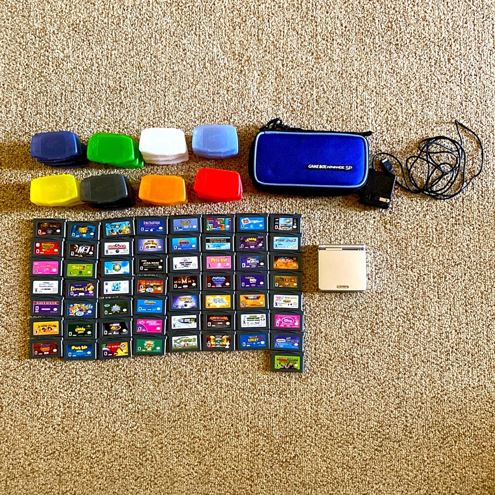 ⭐️NINTENDO⭐️ Gameboy Advance SP with Games, Charger, Game Cases, & Travel Case